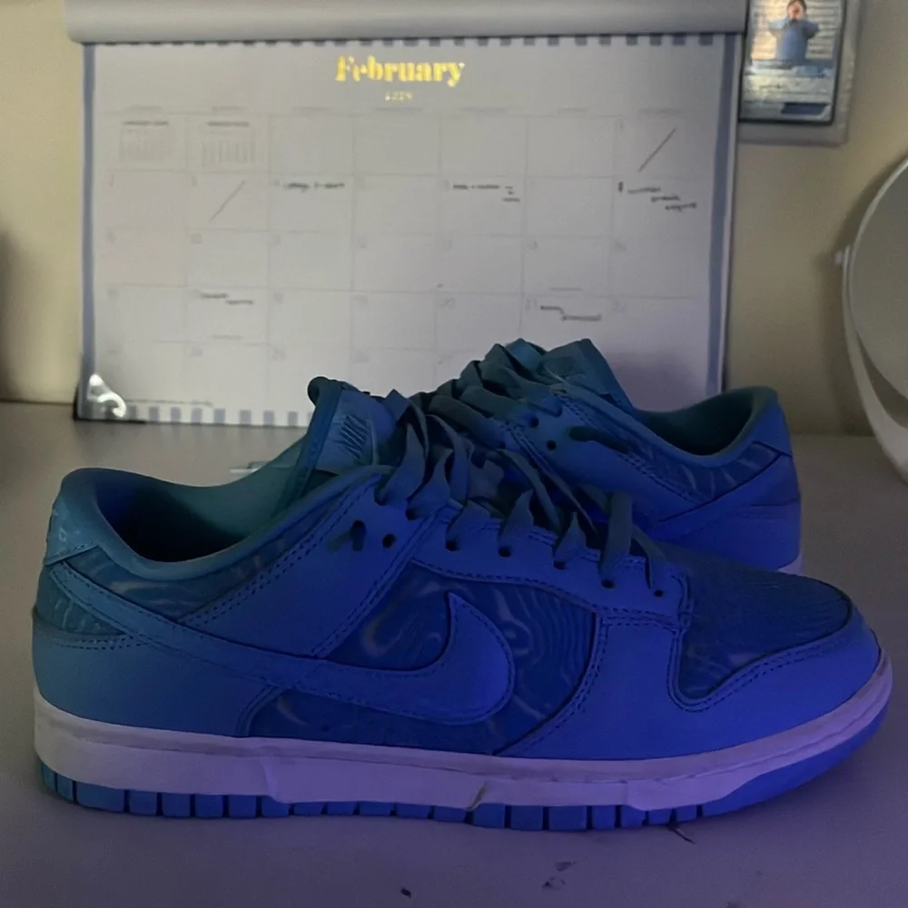 worn under 5 times, perfect condition. size 8.5 men’s, 10 women’s. no box - Picture 1 of 4